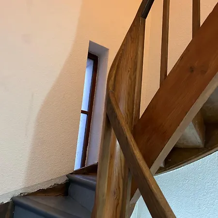 Duplex Vintage Proche De La Gare Sncf 2 A 4 Personnes Apartament *