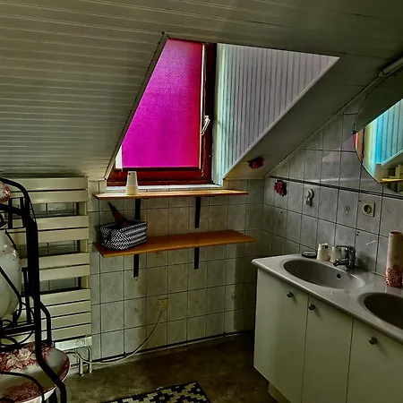 Duplex Vintage Proche De La Gare Sncf 2 A 4 Personnes Apartment