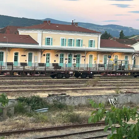 Duplex Vintage Proche De La Gare Sncf 2 A 4 Personnes Langeac
