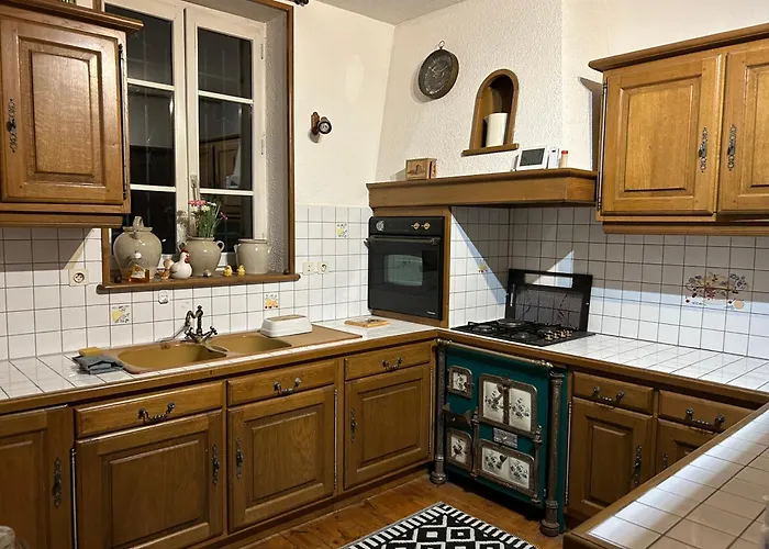 Duplex Vintage Proche De La Gare Sncf Apartment